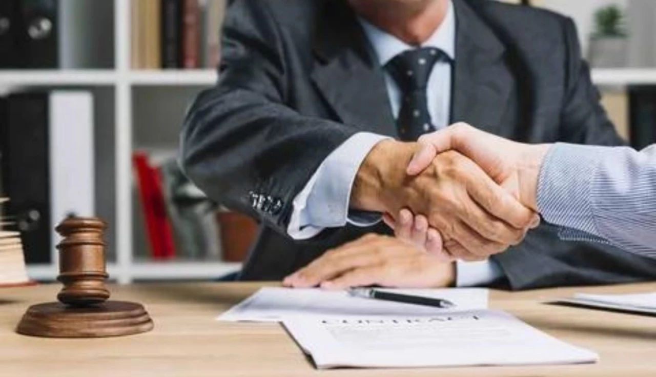 5 Vantagens de Contratar um Advogado Online: Como Escolher o Melhor Profissional 1 Advogado Online